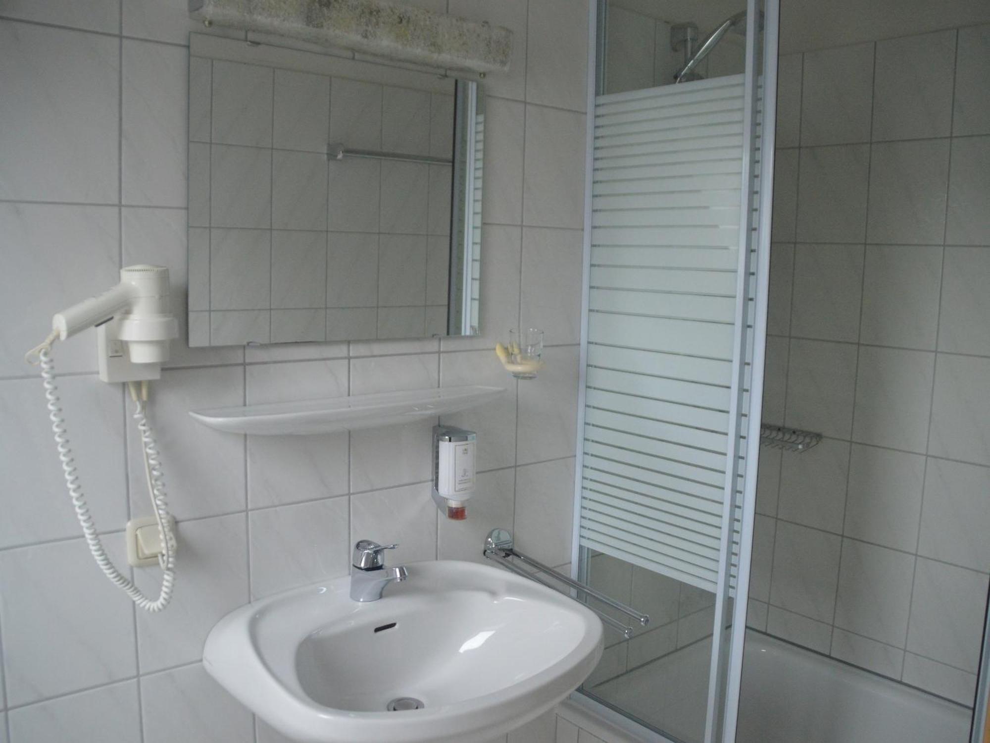 Zum Weserdampfschiff Bad Karlshafen Szoba fotó